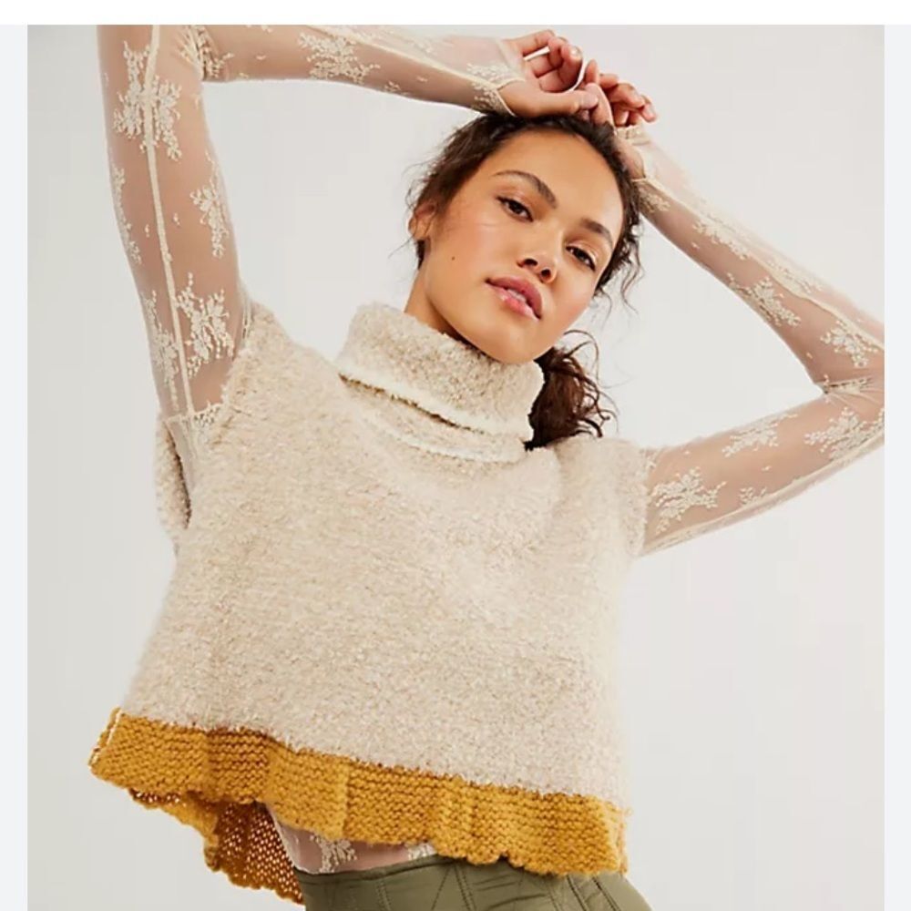 Free People Extra Small Little Ted Vest Color: White Oak Combo